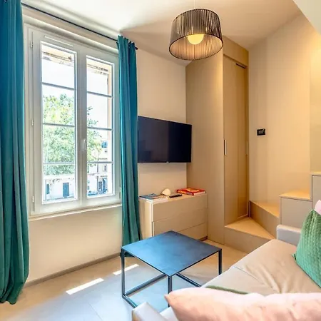 Blanqui L Design & Cozy L Shellter