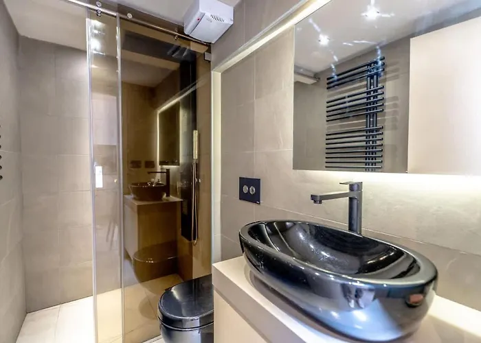 Apartment Blanqui L Design & Cozy L Shellter *